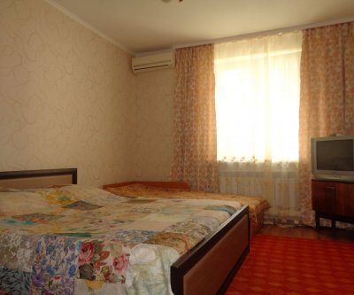 1-комнатная квартира на Верхнеслободской, Массандровские пляжи: Ялта, Верхне-Слободская улица, фото 1