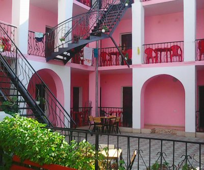 Pink hause: Саки, Морская улица, фото 3