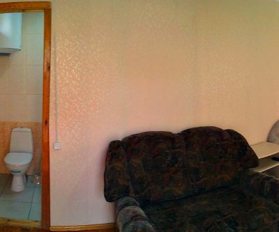 Усадьба в Алуште, бюджетный отдых, отдельная комната №4 семейная.: Алушта, Краснофлотская улица, фото 1