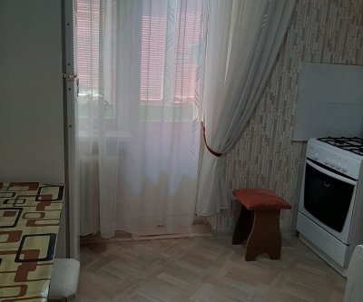 Квартира в районе гортеатра: Евпатория, улица Володарского, фото 1