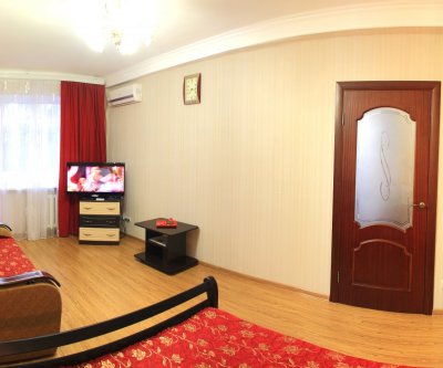 Тихая и уютная квартира в центре Севастополя: Севастополь, проспект Генерала Острякова, фото 1