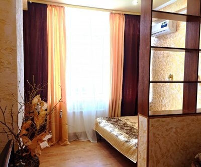Квартира в центе рядом с Приморским бульваром: Севастополь, улица Сенявина, фото 2