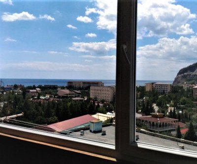 Двухкомнатная квартира с панорамным видом на море, крепость, горы: Судак, Партизанская улица, фото 2
