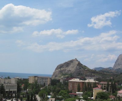 Двухкомнатная квартира с панорамным видом на море, крепость, горы: Судак, Партизанская улица, фото 4