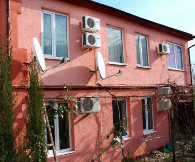 «Цветик Семицветик» гостевой дом в Гаспре: Гаспра, Севастопольское шоссе, фото 1