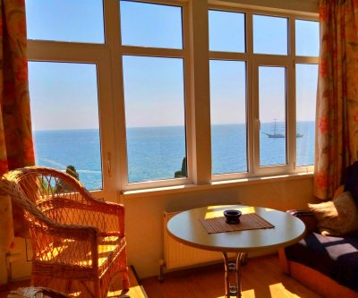 Дом «Отдых у моря» в 3 мин от пляжа, панорамный вид: Ялта, улица Толстого, фото 1