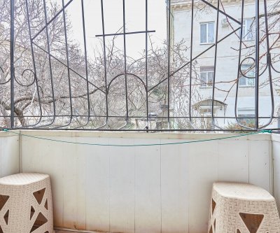 Уютная двухкомнатная Люкс в центре: Севастополь, Большая Морская улица, фото 4
