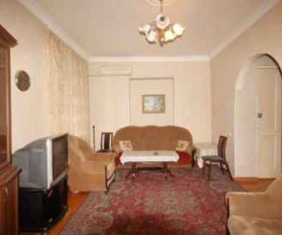 3-комнатная квартира, улица Теряна-дом-1: Ереван, улица, фото 1