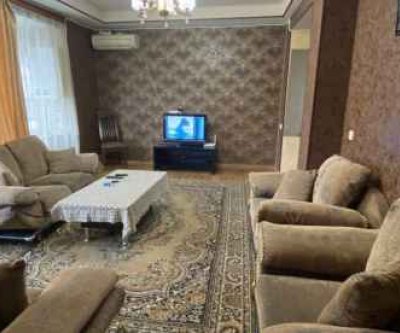 3-комнатная квартира, улица Микаэла Налбандяна, 52: Ереван, улица Микаэла Налбандяна, фото 1