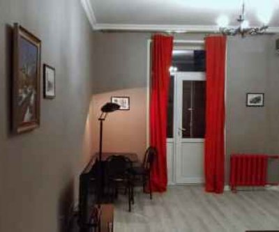 2-комнатная квартира, улица Низами, 107: Баку, улица Низами, фото 1